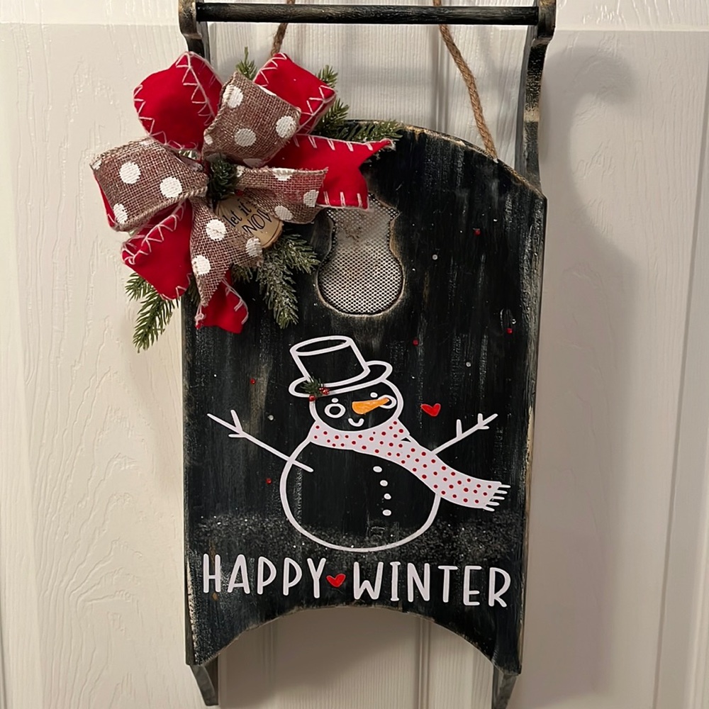 Winter sled decor